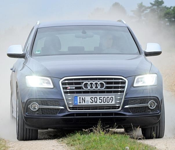 Hier wirbelt einer richtig Staub auf: Audis SQ5, der erste S-Typ mit Diesel. Foto: UnitedPictures/Auto-Reporter.NET